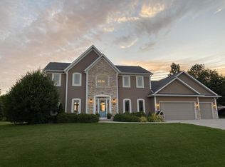 W1989 Fairfield Ln, Sheboygan, WI 53083