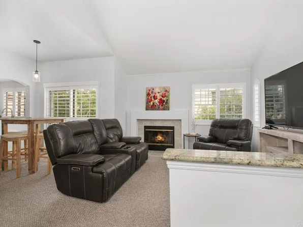 750 Breeze Hill Rd APT 114, Vista, CA 92081