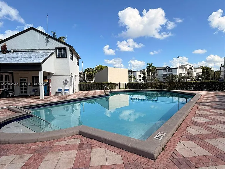 9731 Fontainebleau Blvd #F314 — Photo 21