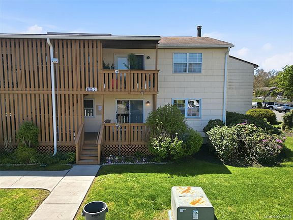 2nd image of 21 Weathervane Drive #16