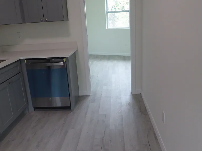 219 S Grandview Ave — Photo 38