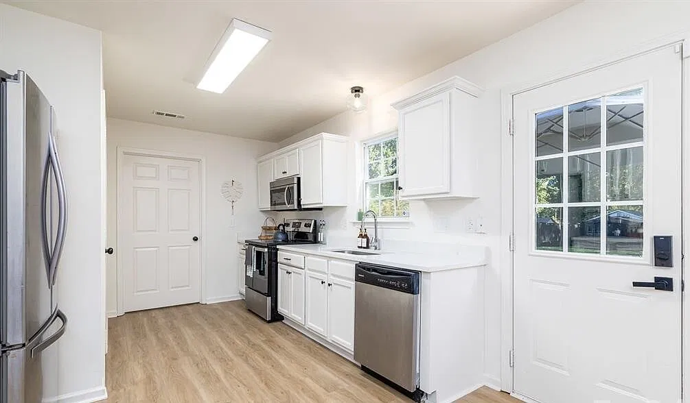 5229 Tarrywood Lane — Photo 4