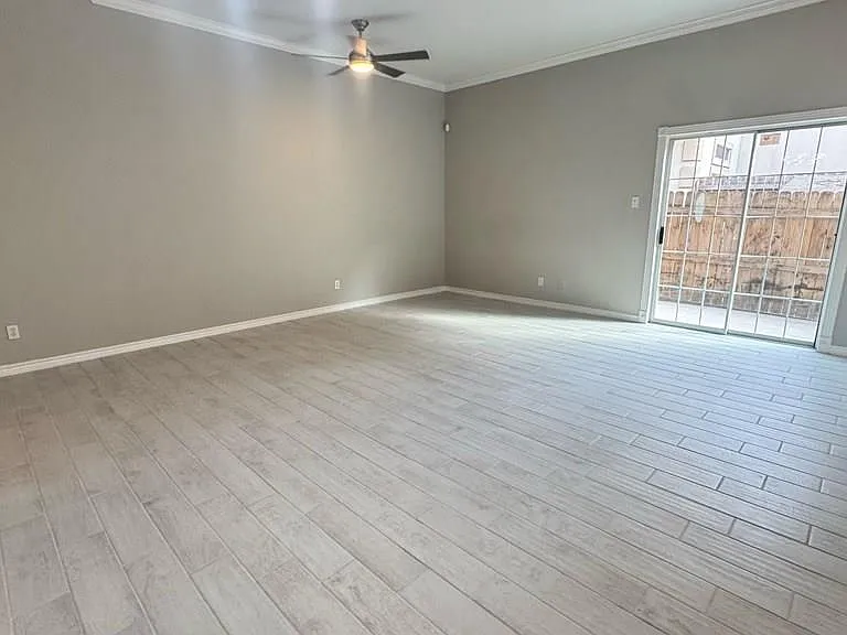 142 Country Club Rd — Photo 3