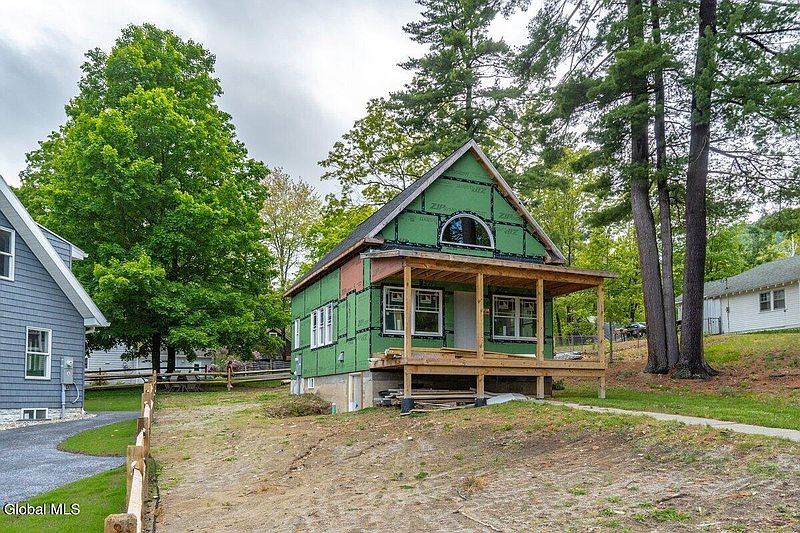 2nd image of 81 McGillis Avenue