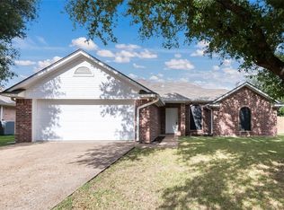 701 Indian Springs Dr, Waco, TX 76708