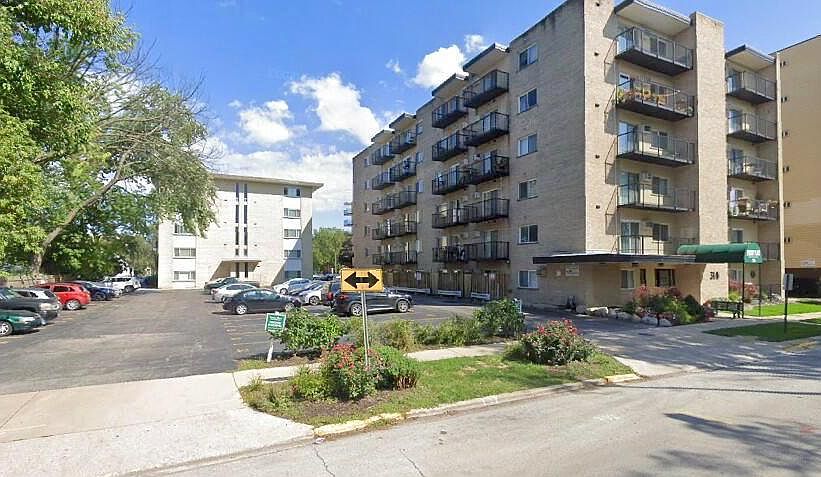 1st image of 310 Lathrop Ave APT 103