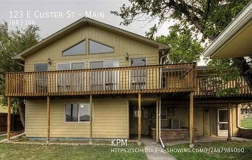123 E Custer St #MAIN Photo 1