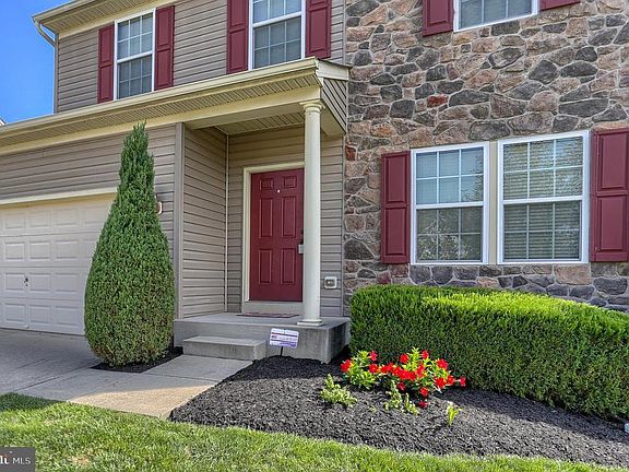 3rd image of 17349 Kennebeck Ln