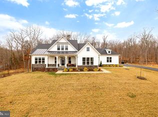 12650 Popes Head Rd, Clifton, VA 20124