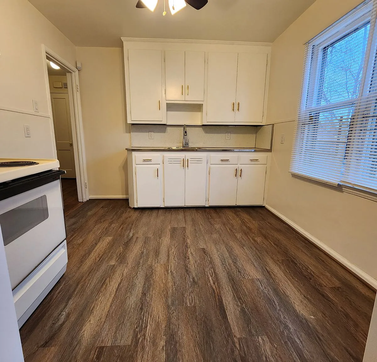 20421 Monte Vista Street - 1 — Photo 3