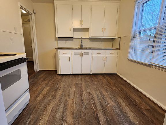 3rd image of 20421 Monte Vista St