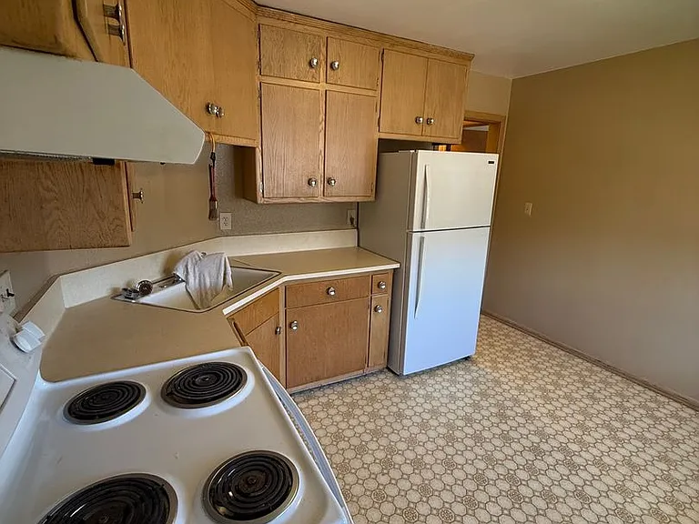 3309 N Dousman St — Photo 4