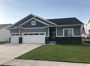 204 Aspen Dr NE, Bondurant, IA 50035