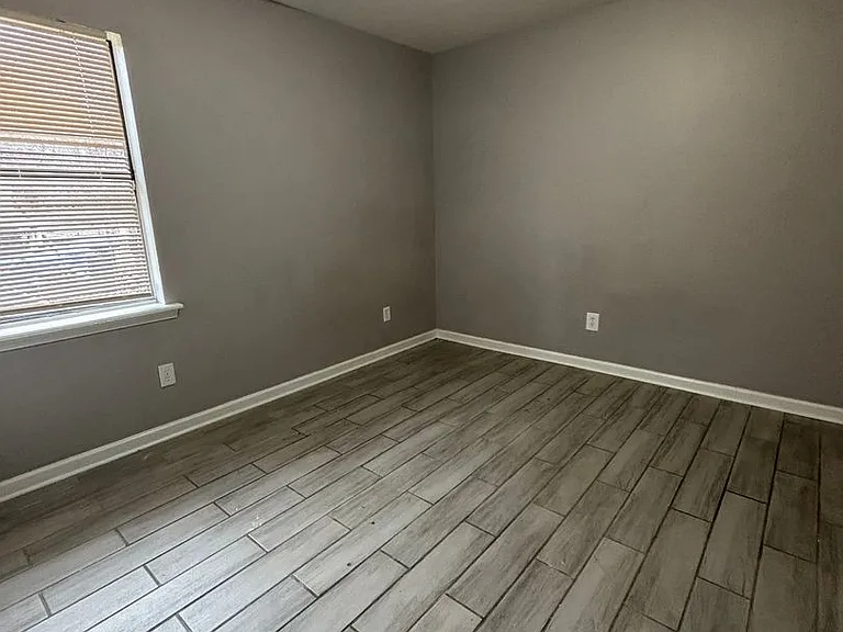 4122 Cherokee St — Photo 8