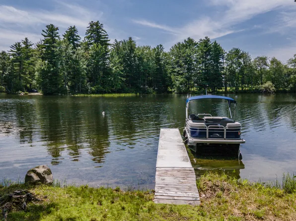 35 S Tall Pines Lane, Belgrade, ME 04917