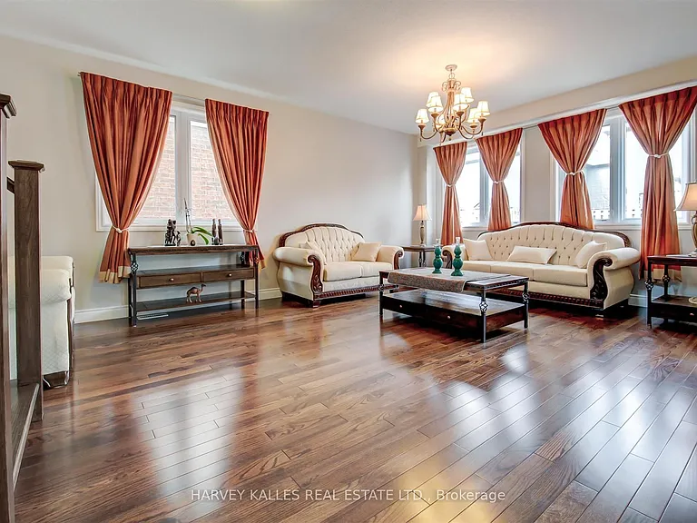 106 Eden Oak Trl — Photo 5