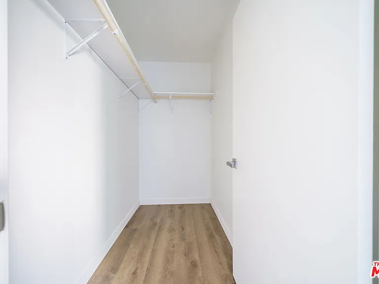 2896 1/2 W 14th St #1/2 — Photo 19