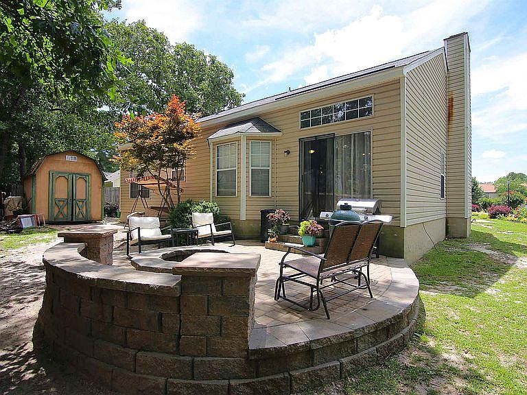 2nd image of 112 Beech Tree Ct