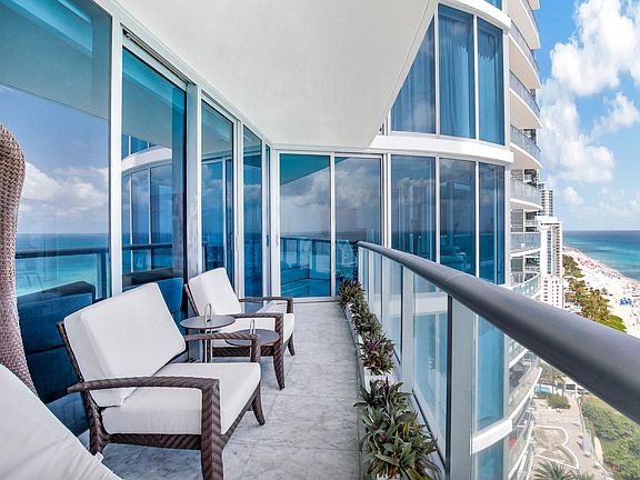 2nd image of 17001 Collins Avenue #2504