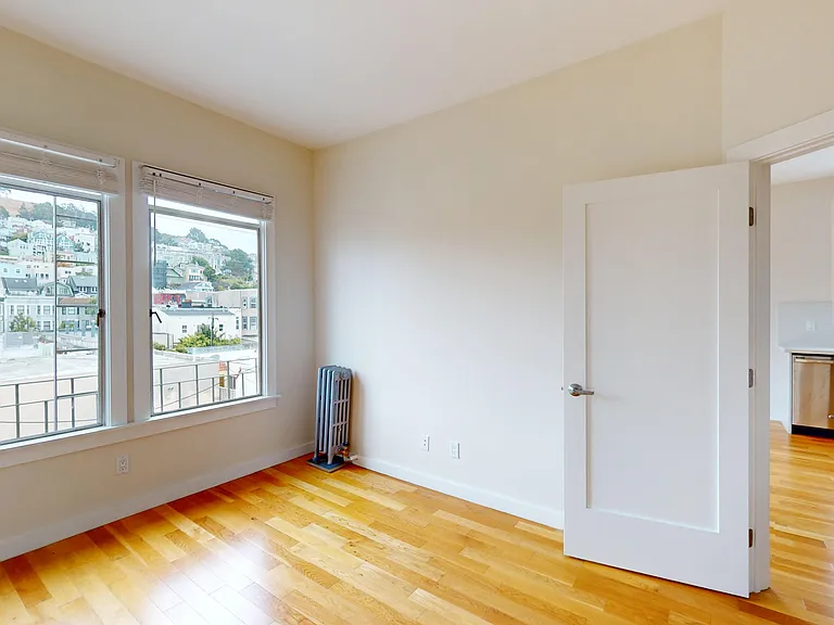 40 Tiffany Ave #9 — Photo 12