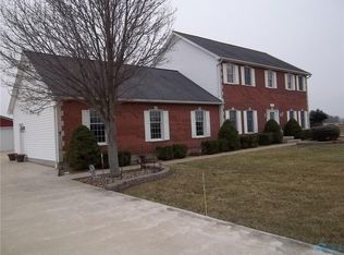 8876 W Genzman Rd, Oak Harbor, OH 43449