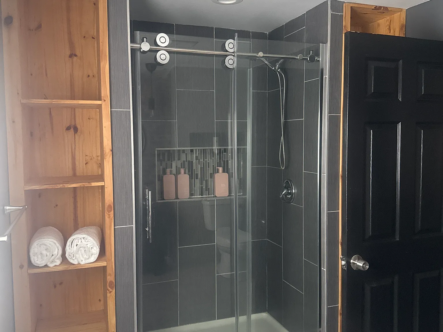 1 bed, 1000 sqft, $1,400 — Photo 4