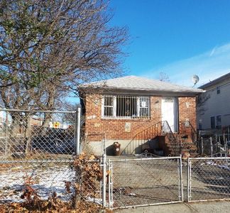 222-05 135 Ave, Jamaica, NY, 11413
