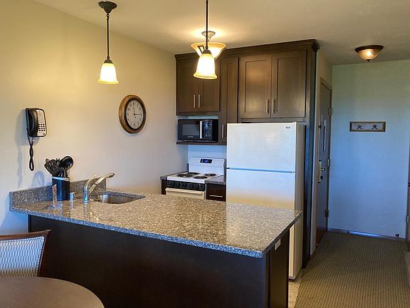 4th image of 4920 N Landmark Cir #2105