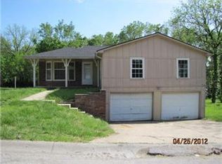 5549 Webster Ave, Kansas City, KS 66104