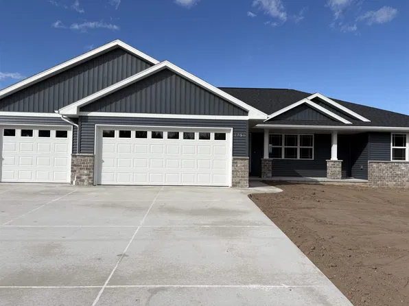 1756 Betty Jean Ln, Green Bay, WI 54313