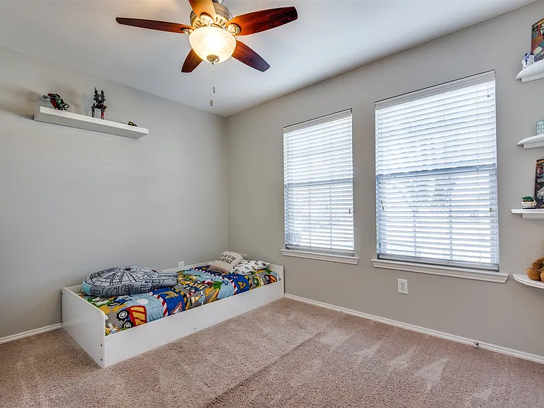 1900 Juniper Dr — Photo 20