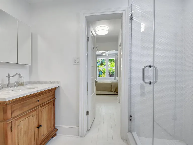 220 S L St — Photo 16
