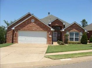 189 Stonebrook Ln, Edmond, OK 73003