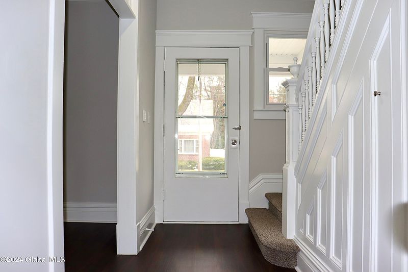 3rd image of 36 School Street