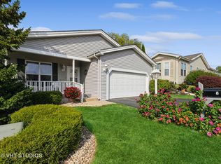 8 Suffolk Way, Grayslake, IL