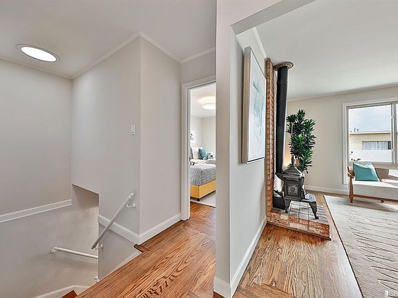 2nd image of 366 Franconia St