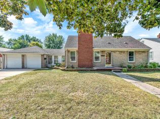 22931 Oakwood Ave, Eastpointe, MI 48021