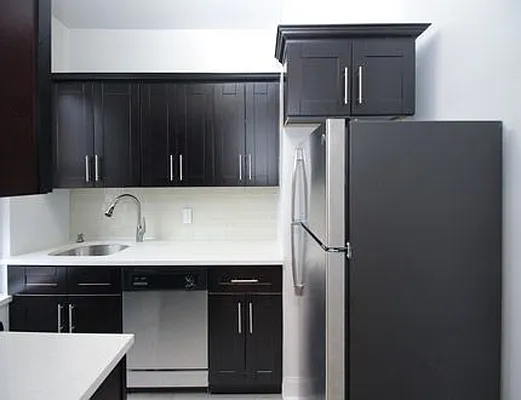 Rented by SW Queens Mezzanine | media 2