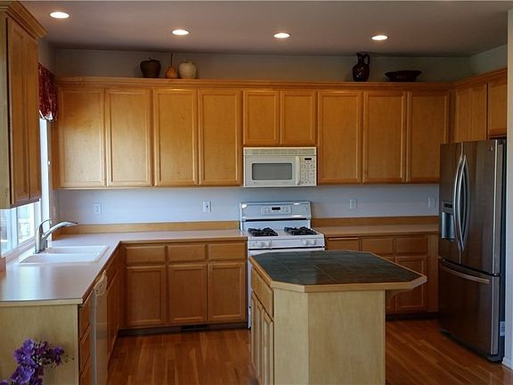 4th image of 1436 NE Jade St