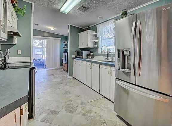 3rd image of 3854 Coconut Palm Cir