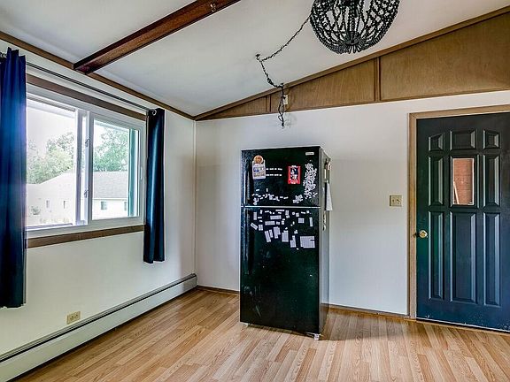 5th image of 801 21st Ave E