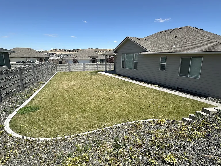 3304 S Zimmerman St — Photo 22