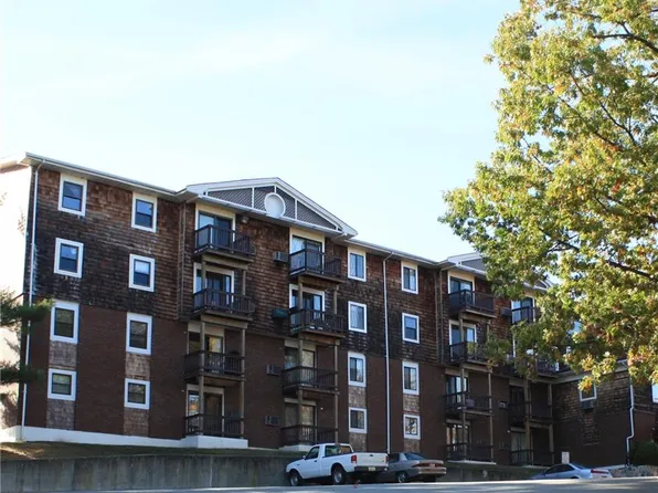 1190 Charles St APT 55, Lincoln, RI 02865