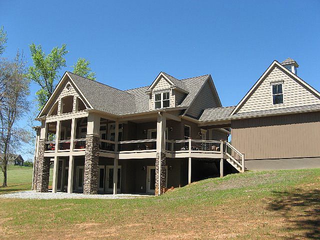 1st image of 8 Lawsons Dr