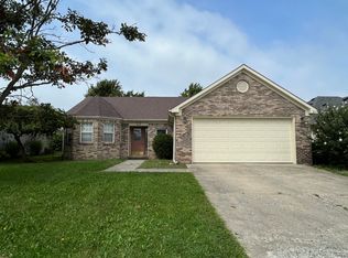 132 Winfield Park Ct, Greenfield, IN