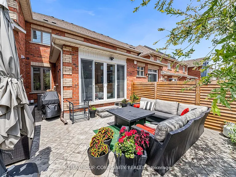 37 Copperstone Cres — Photo 35