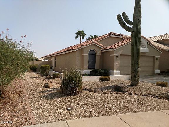 3rd image of 9717 W Tonopah Dr