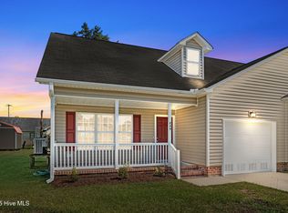 849 Hackney Ave, Washington, NC 27889