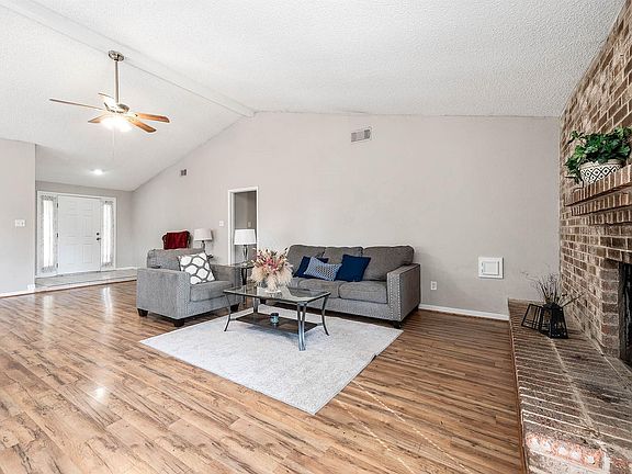 5th image of 23903 Creek Ridge Dr