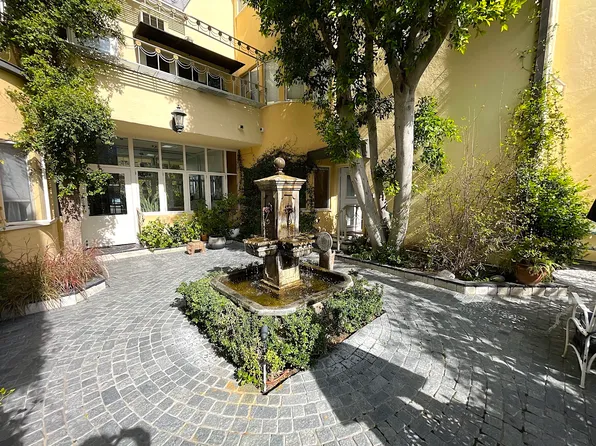 (undisclosed Address), West Hollywood, CA 90069